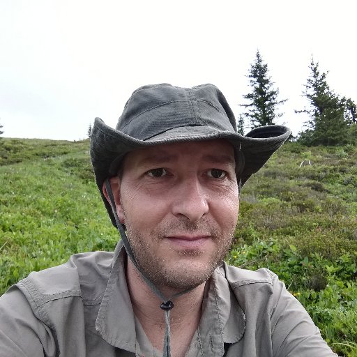 southboundhiker's profile picture. Historiker, Amerikablogger, Wanderfreak, USA-Beobachter, VfB-Fan.
#Blog #USA #Outdoor #Hiking #Wandern #PacificCrestTrail #Geschichte #Kultur #Medien
