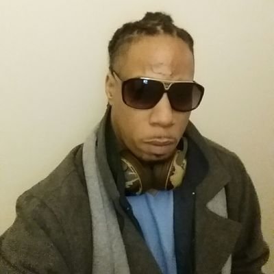 Swirv2uce3re's profile picture. 