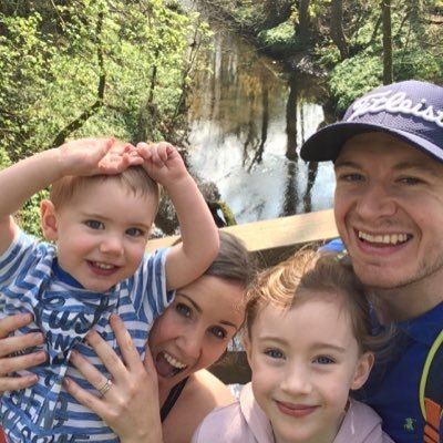 Dad 👶🏻Step Dad 👧🏼husband 🙋🏼Hull KR fan 🔴⚪️ Leeds UTD fan 💙💛 and golf addict⛳️. 🏌🏻