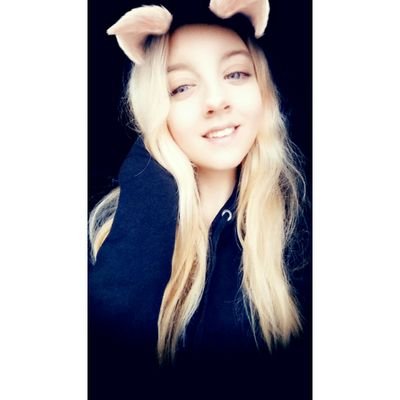 Music💜 Insta: erikaweller99 /17💜 enjoying life with him😘