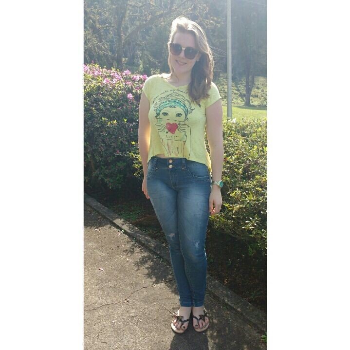 JulianaFiedler's profile picture. Só pra lembrar:no final desse filme agente morre ; )