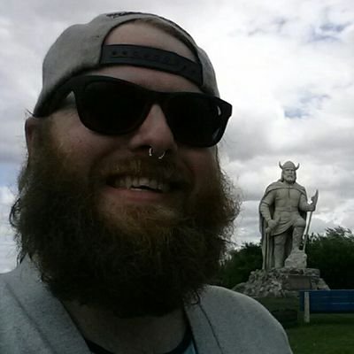 beardyeverton's profile picture. 