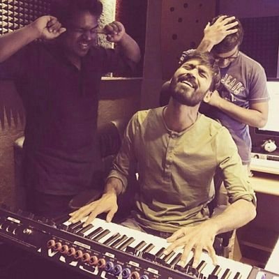 Roshan72524516's profile picture. ❤❤❤THANUSH❤👉👉👉ANNA ❤RASIGAN❤ DAAAA NAAN💖💖💖