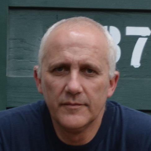 RobertoLuch's profile picture. When nothing goes right...  go left.