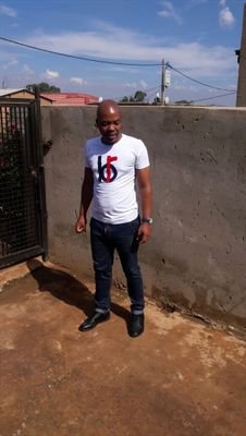 lebonke91's profile picture. Kaizer Chiefs,Real Madrid,Man City,Soulful house music