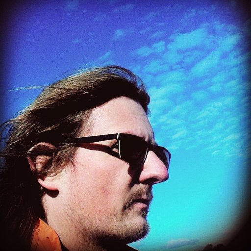 Books, Games, Music, Ukulele, Ocarina, Drums, Tin Whistle, Xaphoon, Management, Loonslaaf, Admin & Reviewer @ the Dutch Fantasy site https://t.co/UBMzjwbHm7