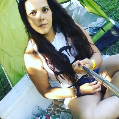 valeriamanavel2's profile picture. Seguir adelante..por mas duro q sea