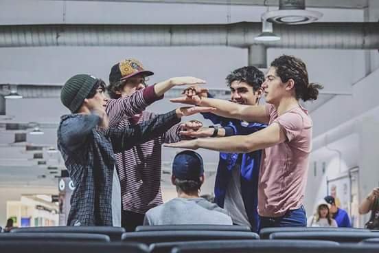 devanny_guz's profile picture. 27/10/15 (CONOCI A CD9)
19/10/16(CONOCI A CNCO)
21/03/17( CONOCI A PISO 21)