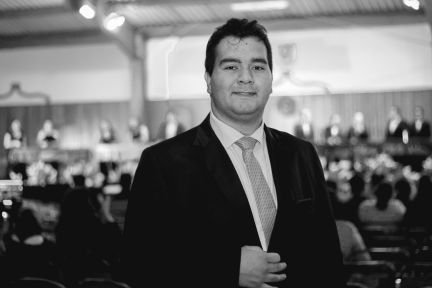 Fotografia profesional a sus ordenes para todo tipo de eventos dentro y fuera del pais.
Guatemalteco y
Quichelense de ❤