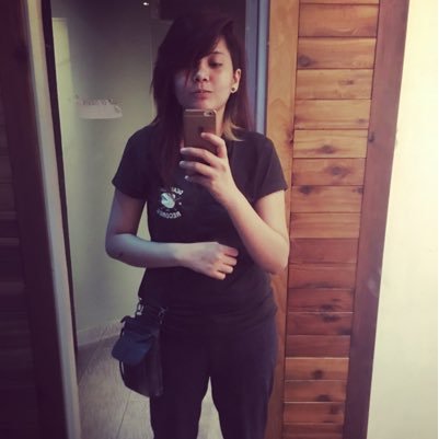 jessicamosh's profile picture. Headphones in. Volumes up. Worlds off.