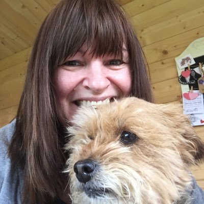 Christine_Emb's profile picture. Commuter, Crocheter, Aspiring Writer, Animal Lover ❤