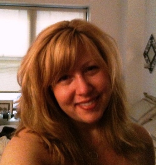 Emily_A1971's profile picture. 