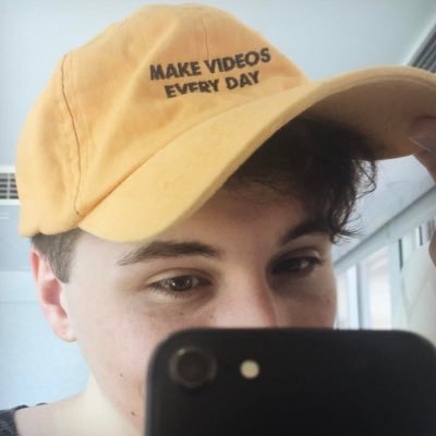 leafylesterr's profile picture. violent beautiful vulgar