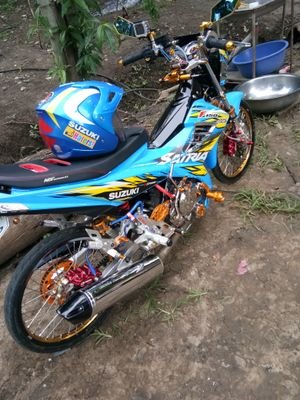 birds_mac's profile picture. I am awesome and adventurous human 😅