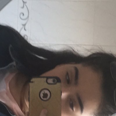 OhGodItsLiv's profile picture. why do people mercilessly spam the gc, that is the real question