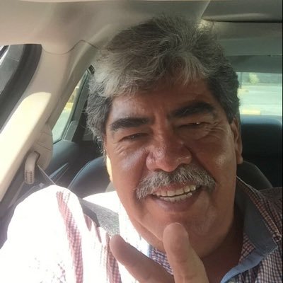 Ex Alcalde de Tequila Jalisco, jubilado de la C.F.E, y actualmente regidor en Tequila Jal.