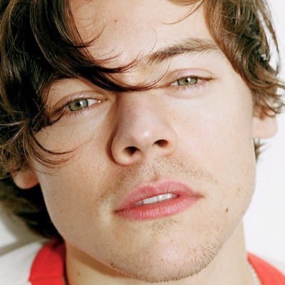Go follow @harrycartier she gave you this free follow. She follows back. 💕 Thanks 💕