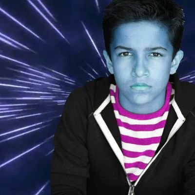 Hello humans, my name is Jai'ton. I'm the younger brother of Zev'ton @BlueAlienRP