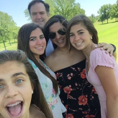 dinodillhoff's profile picture. 