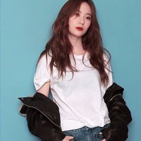 정수정 (@honeystal) 's Twitter Profile