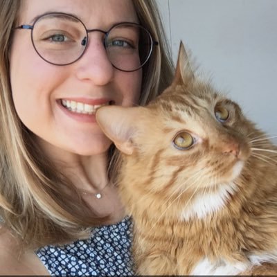 savvyybe's profile picture. lover, friend and evil scientist