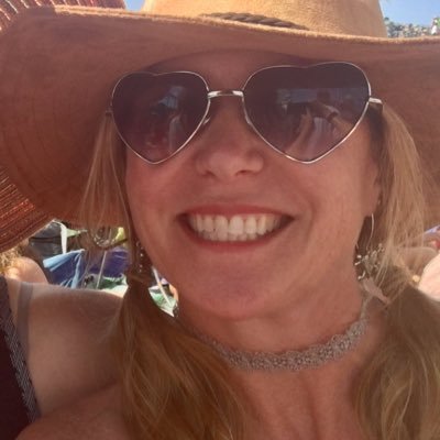 NatRay24's profile picture. Artist, Mother, Music Lover. Owner of Natalie Ray Designs https://t.co/g2Zpd1SAd7.                     Ops Manager at Mon Ami Medical Spa