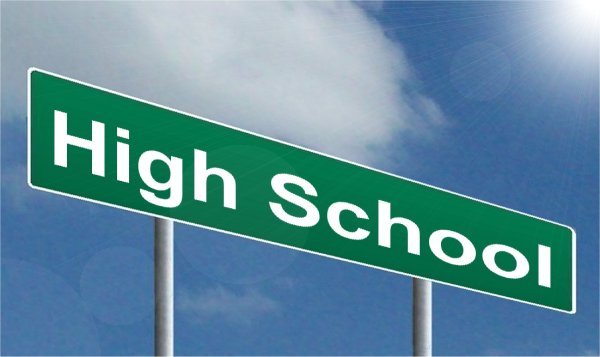 A common platform where you can find all the Senior High School's. For students and old students to chat and promote their school