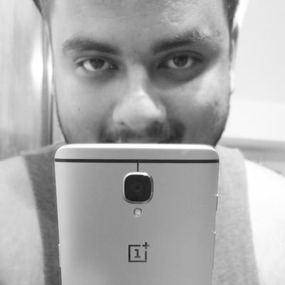 yashpatel2227's profile picture. live young, live free☺