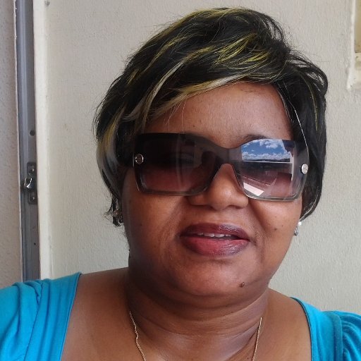 viviane972's profile picture. 