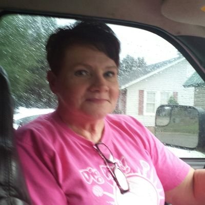 A Mom, Grandmother of 5 and i am so thankful to be alive !#TheResistance #Notmypresident