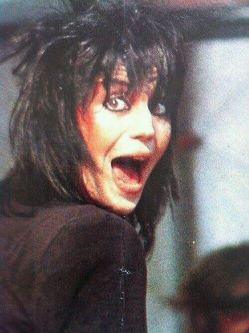 JoanJett_Arg's profile picture. this is a page to all the jettheads, so we can express our love to our dear idol Joan Jett!❤💙💚💛💜