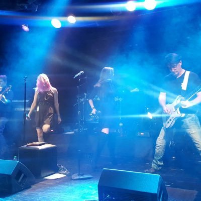 Chicago's Premiere Cover Band playing hits you love from the 80s to now! Any requests? Tweet at us and hear your favorite song at our next show!