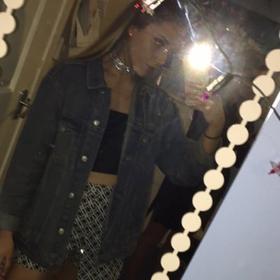 emmajoneess's profile picture. 