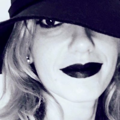 chikkasencilla's profile picture. Apasionada de la moda!, los pequeños detalles y la felicidad. Personal shopper, gerente de una tienda de moda y blogger.