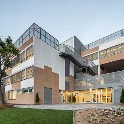 Escola d'educació especial. Fundada l'any 1957
Barri de Les Corts

https://t.co/J2mx8gjBpU