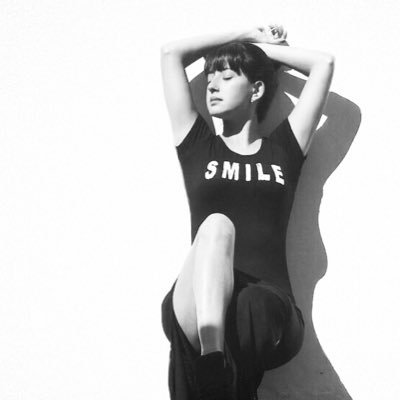 SabriRG's profile picture. ⭐️ Hay que seguir soñando hasta abolir la falsa frontera entre lo ilusorio y lo tangible ⭐️