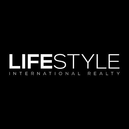 Lifestyle has put together a diverse team of individuals with a shared passion for real estate. Real estate is a lifestyle, make it yours.