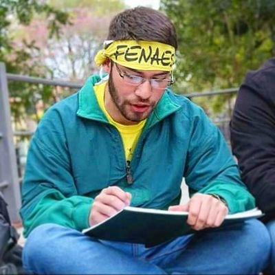 Filosofía - UNA 📚
Desequilibradamente en equilibrio ☯⚖
Me encanta la política y sueño con cambiar el mundo 🌎☮