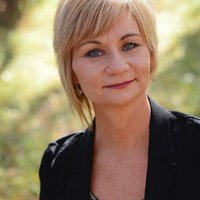 Della Robertson (@hypnodella) 's Twitter Profile