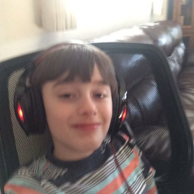 I play roblox and my username is GuestQuest101 if you wanna friend me!