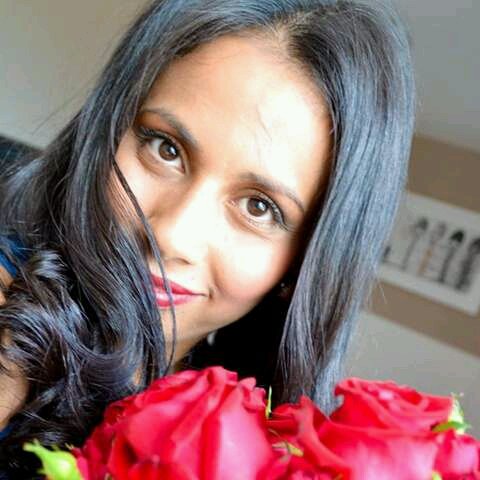 laradeoxala's profile picture. 