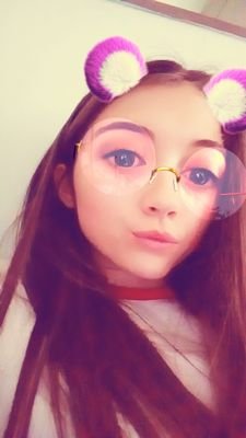 phoebeHUBLET09's profile picture. Phoebe 
La musique ma vie ...
💛💗