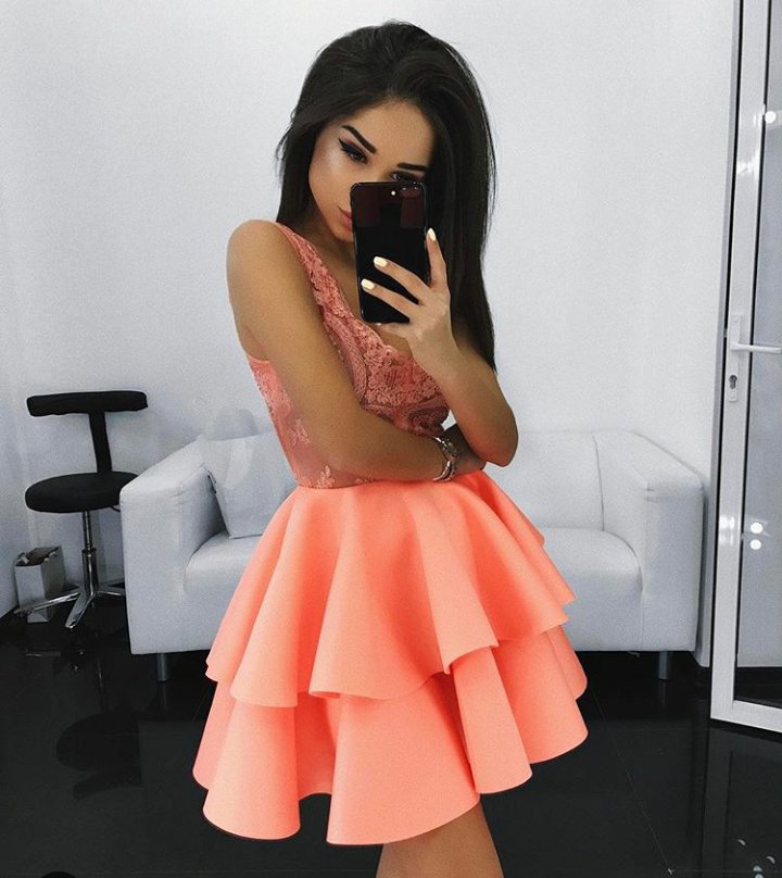 sallyblasco22's profile picture. Sally cammina per la strada sicura....
senza pensare a niente ,
Ormai guarda la gente , 
con aria indifferente❌❗❗