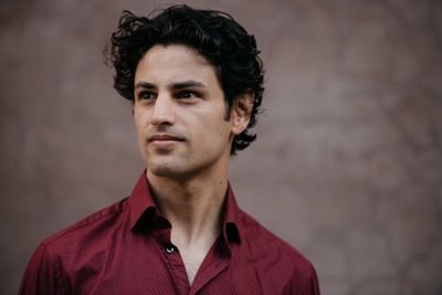 NikhilNavkal's profile picture. Programming opera singer