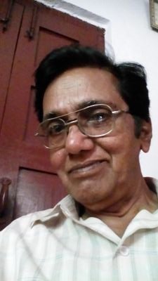Graduate from Jiwaji Universes Gwalior 1968.
Post graduate from Allahabad uni.
1970.
Ph.d. in Sanskrit from RDVV Jabalpur 1979.
Retired from the post of Princip