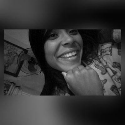 Todo aquel que no este, no hace falta.😘💯
*La MAMÁ de ANGEIRILIANYS*👸💗