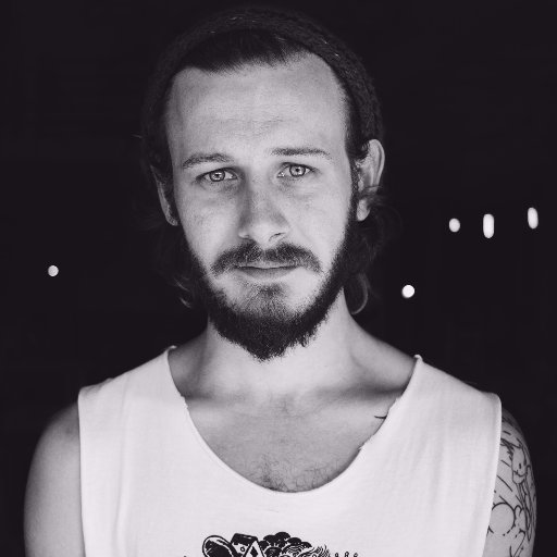 Co-Founder of https://t.co/nIn9bWIa7I
Diverse creative. Never bored. Family Man. Lover of Food. Draw Everyday.
