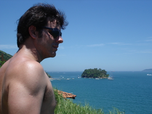 Impulsivo, convincente, observador, desastrado, Melancolia....Sem parada, insatisfeito...sempre