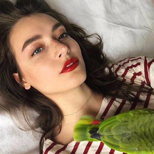 Part time alien👽
Bird Lover 🐥 
YouTuber & Model
| Elite - NYC, Los Angeles |
| The Face - Paris |