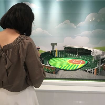 タイガースファンです🐯いつも甲子園球場でぼっち野球観戦しています(笑)今年も野球観戦以外に、ライブ、舞台鑑賞も楽しみたいと思っています😊後はスイーツ＆パンも大好きです😍2023年最初のライブは、1/2KinKi Kidsライブ初参戦！